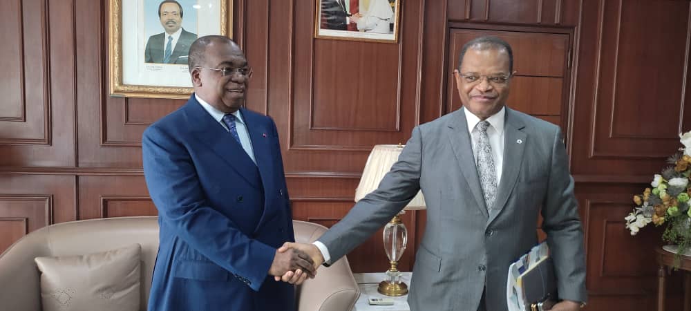 Fortunato-OFA MBO NCHAMA, le Président de la Banque de Développement des Etats de l’Afrique Centrale et le Ministre des Finances, Louis Paul MOTAZE